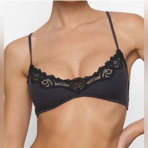 SKIMS Fits Everybody Lace Scoop Bralette in Onyx plus size 2X